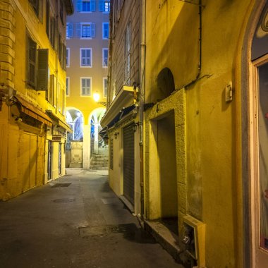 GÜZEL, FRANCE - 25 HAZİRAN 2024: Fransa 'nın Nice, Provence Alpes-Cote d' Azur kentinin günbatımı manzarası