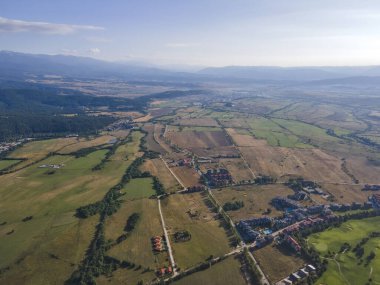Bulgaristan 'ın Bansko kenti yakınlarındaki Razlog Vadisi' nin şaşırtıcı hava manzarası