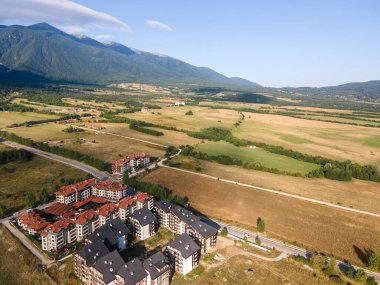 Bulgaristan 'ın Bansko kenti yakınlarındaki Razlog Vadisi' nin şaşırtıcı hava manzarası