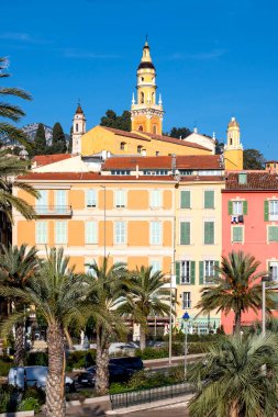 MENTON, FRANCE - 27 HAZİRAN 2024: Menton kıyılarının panoraması, Provence Alpes-Cote d 'Azur, Fransa