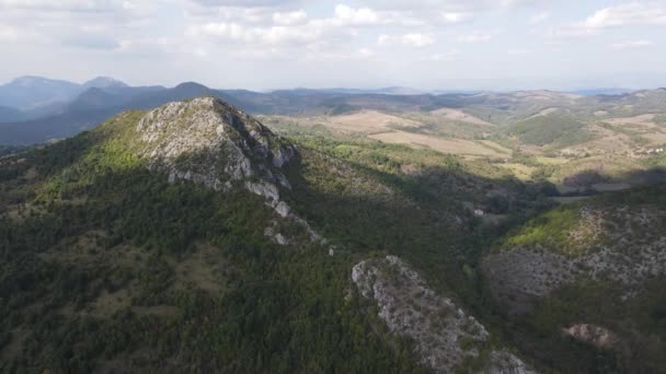 Increíble Paisaje Otoñal Montaña Greben Cerca Del Pico Dragovski Kamak — Vídeos de Stock
