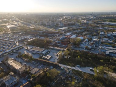 Bulgaristan 'ın Filibe kentinin şaşırtıcı hava gün batımı manzarası