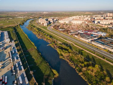 Bulgaristan 'ın Filibe kentinin şaşırtıcı hava gün batımı manzarası