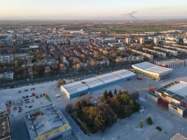 Bulgaristan 'ın Filibe kentinin şaşırtıcı hava gün batımı manzarası