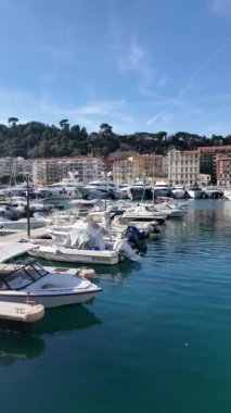 GÜZEL, FRANCE - 28 Ocak 2024: Nice Limanı, Provence Alpes-Cote d 'Azur, Fransa