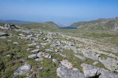 Bulgaristan 'ın Kalin tepeleri yakınlarındaki Rila Dağı' nın İnanılmaz Yaz Manzarası