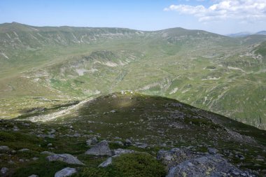 Bulgaristan 'ın Kalin tepeleri yakınlarındaki Rila Dağı' nın İnanılmaz Yaz Manzarası