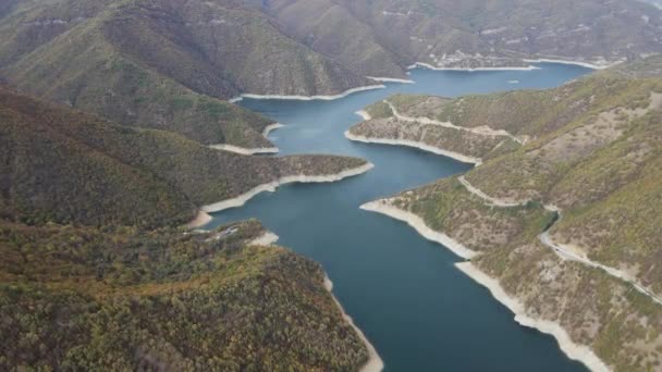Flygfoto Hösten Syn Vacha Antonivanovtsi Reservoir Rhodope Bergen Plovdiv Region — Stockvideo