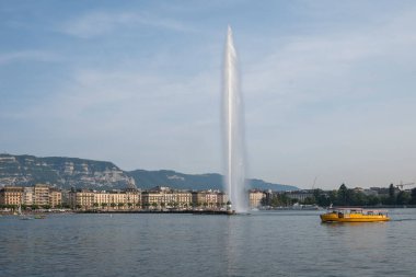 GENEVA, SWitzERLAND - 17 Haziran 2023: İsviçre 'nin Cenevre kentinin şaşırtıcı panoramik manzarası