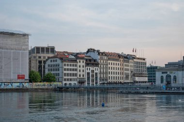 GENEVA, SWitzERLAND - 17 Haziran 2023: İsviçre 'nin Cenevre kentinin şaşırtıcı panoramik manzarası