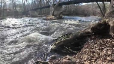 Bulgaristan 'ın Blagoevgrad bölgesindeki Petrich Vadisi' nden geçen Strumeshnitsa Nehri