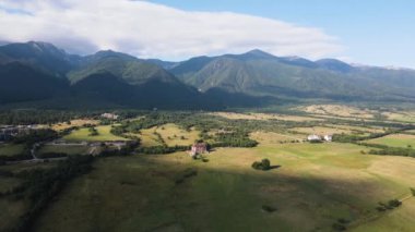 Bulgaristan 'ın Bansko kenti yakınlarındaki Pirin Dağı' nın şaşırtıcı hava manzarası