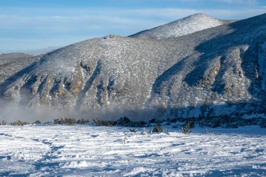 Bulgaristan 'ın Musala zirvesi yakınlarındaki Rila Dağı' nın İnanılmaz Kış Manzarası