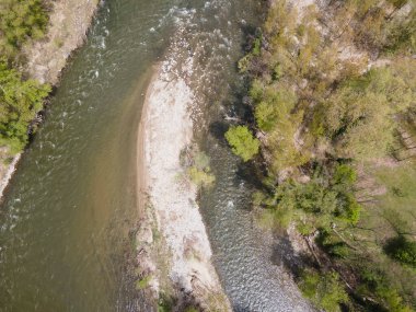 Bulgaristan 'ın Kresna Vadisi' nden geçen Struma Nehri 'nin şaşırtıcı hava manzarası
