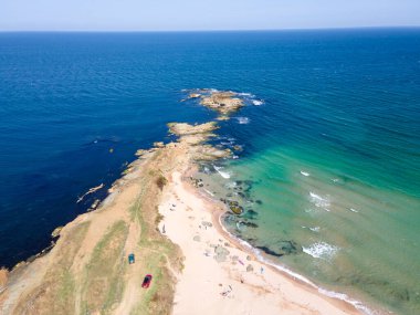 Bulgaristan 'ın Burgaz Bölgesi' ndeki Lozenets kasabası yakınlarındaki Karadeniz kıyılarının hava manzarası