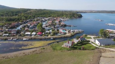Bulgaristan 'ın Burgaz kenti yakınlarındaki Chengene Skele' nin hava manzarası - Balıkçı Köyü (Ribarsko Selishte) 
