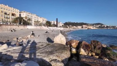 Nazik, FRANCE - 25 Ocak 2024: Nice, Provence Alpes-Cote d 'Azur, Fransa Kıyı Caddesi Panoraması
