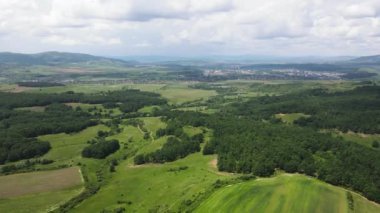 Bulgaristan 'ın Pernik bölgesindeki Rudartsi Köyü yakınlarındaki Vitosha Dağı' nın şaşırtıcı hava manzarası