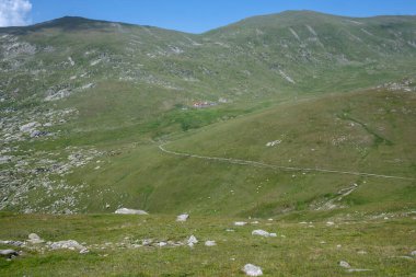 Bulgaristan 'ın Kalin tepeleri yakınlarındaki Rila Dağı' nın İnanılmaz Yaz Manzarası