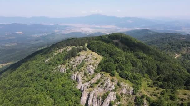 Paisaje Aéreo Verano Montaña Erul Cerca Del Pico Kamenititsa Región — Vídeos de Stock