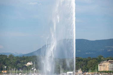 GENEVA, SWitzERLAND - 19 Haziran 2023: İsviçre 'nin Cenevre kentinin şaşırtıcı panoramik manzarası