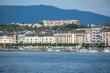 GENEVA, SWitzERLAND - 19 Haziran 2023: İsviçre 'nin Cenevre kentinin şaşırtıcı panoramik manzarası