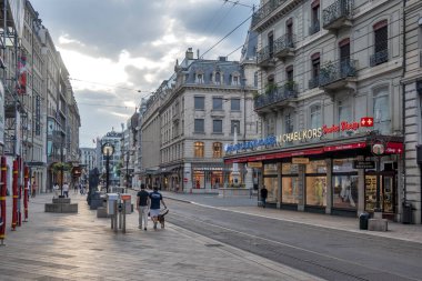 GENEVA, SWitzERLAND - 19 Haziran 2023: İsviçre 'nin Cenevre kentinin şaşırtıcı panoramik manzarası