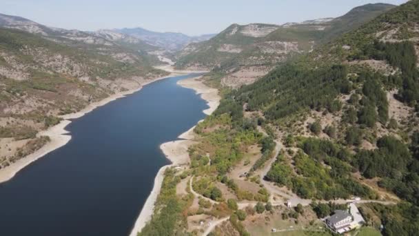 Fantastisk Antenn Utsikt Över Kardzhali Reservoir Och Arda Floden Meander — Stockvideo