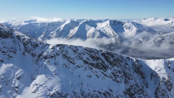 Vista Aérea Surpreendente Inverno Montanha Rila Perto Pico Musala Bulgária — Vídeo de Stock