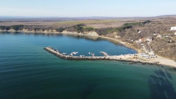 Bulgaristan Varna Bölgesi Ndeki Saint Athanasius Burnu Nun Karadeniz Kıyısı — Stok video