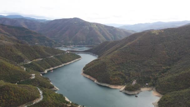 Luftaufnahme Des Stausees Vacha Antonivanovtsi Rhodopen Region Plovdiv Bulgarien — Stockvideo