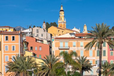 MENTON, FRANCE - 27 Ocak 2024: Menton, Provence Alpes-Cote d 'Azur, Fransa' nın panoramik manzarası