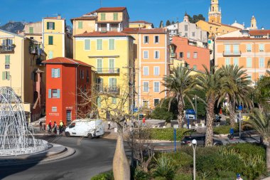MENTON, FRANCE - 27 Ocak 2024: Menton, Provence Alpes-Cote d 'Azur, Fransa' nın panoramik manzarası
