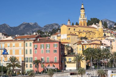 MENTON, FRANCE - 27 Ocak 2024: Menton, Provence Alpes-Cote d 'Azur, Fransa' nın panoramik manzarası