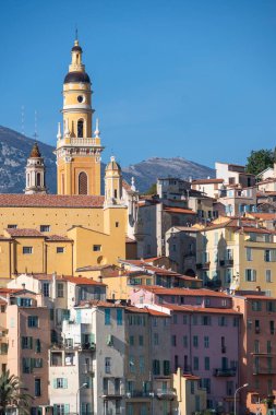 MENTON, FRANCE - 27 Ocak 2024: Menton, Provence Alpes-Cote d 'Azur, Fransa' nın panoramik manzarası