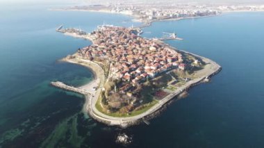 Bulgaristan 'ın Burgaz Bölgesi Nessebar kentinin İnanılmaz Hava Gündoğumu manzaralı kasabası 