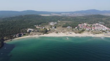 Bulgaristan 'ın Burgaz Bölgesi Sozopol yakınlarındaki Smokinya Plajı' nın hava manzarası 