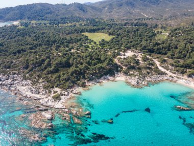 Orange Beach, Chalkidiki, Orta Makedonya ve Yunanistan yakınlarındaki Sithonia kıyı şeridinin inanılmaz manzarası