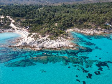 Orange Beach, Chalkidiki, Orta Makedonya ve Yunanistan yakınlarındaki Sithonia kıyı şeridinin inanılmaz manzarası