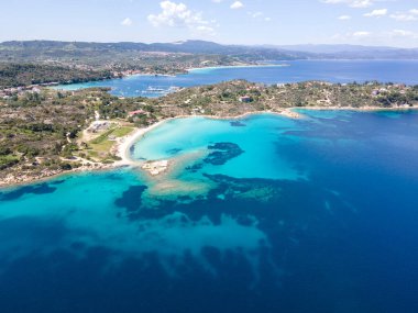 Lagonisi Sahili yakınlarındaki Sithonia kıyı şeridi, Chalkidiki, Orta Makedonya, Yunanistan