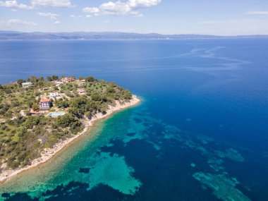 Lagonisi Sahili yakınlarındaki Sithonia kıyı şeridi, Chalkidiki, Orta Makedonya, Yunanistan