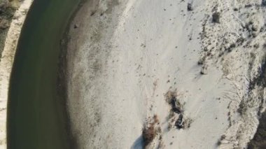 Bulgaristan 'ın Petrich Vadisi' nden geçen Struma nehrinin şaşırtıcı hava manzarası