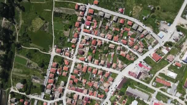 Vista Aérea Primavera Cidade Histórica Strelcha Região Pazardzhik Bulgária Vídeo De Bancos De Imagens