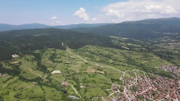 Αεροφωτογραφία Της Ιστορικής Πόλης Strelcha Pazardzhik Region Βουλγαρία — Αρχείο Βίντεο