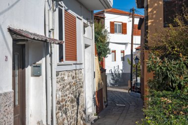 KAVALA, GREECE - 27 Aralık 2023: Eski Kavala kenti, Doğu Makedonya ve Trakya, Yunanistan