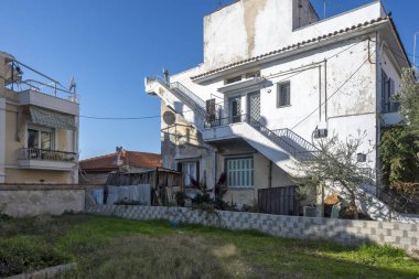 KAVALA, GREECE - 27 Aralık 2023: Eski Kavala kenti, Doğu Makedonya ve Trakya, Yunanistan