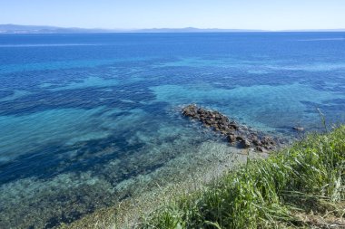 Nea Fokea, Chalkidiki, Orta Makedonya ve Yunanistan yakınlarındaki Kassandra kıyı şeridinin inanılmaz manzarası