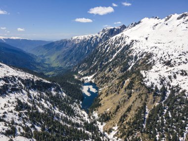 Suhoto Gölü (kuru göl), Rila Dağı, Kyustendil bölgesi, Bulgaristan