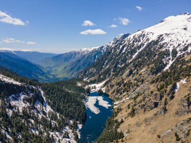 Suhoto Gölü (kuru göl), Rila Dağı, Kyustendil bölgesi, Bulgaristan