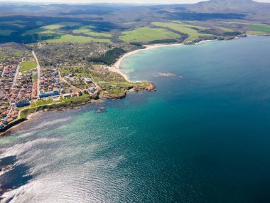 Bulgaristan 'ın Burgaz Bölgesi Ahtopol kentindeki şaşırtıcı hava manzarası kasabası